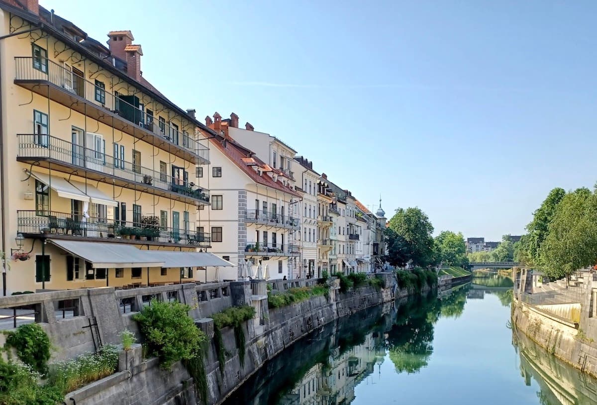 Verwalterwechsel: Tipps für WEGs (+ gratis Vorlage)